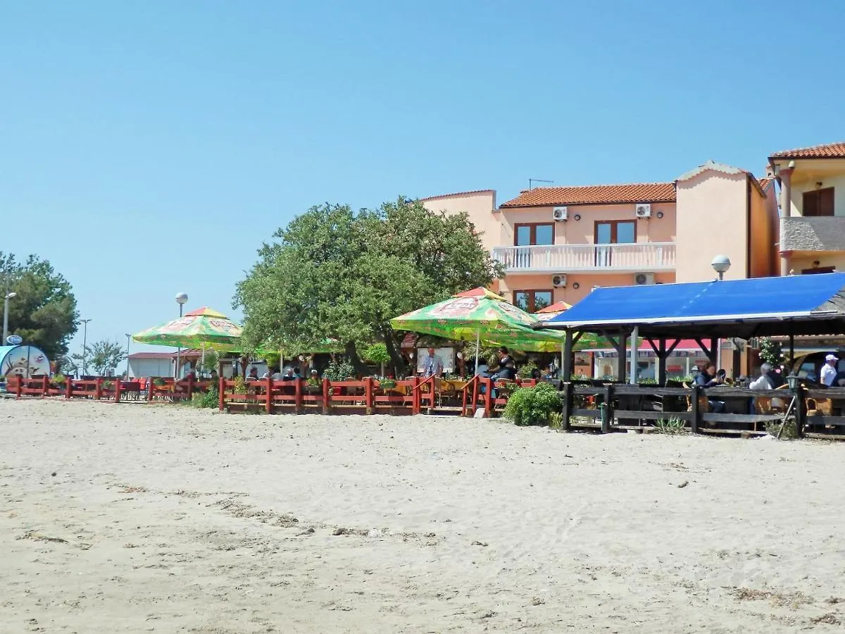 Apartments Real - 10 M From Sea Medulin